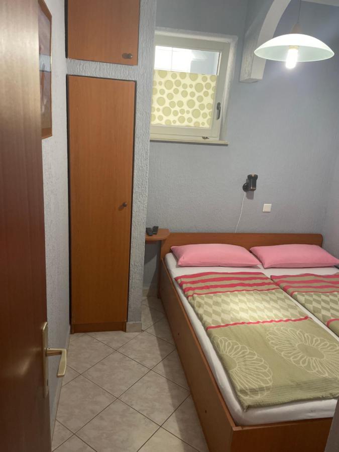 Apartmani Nina Crikvenica Bagian luar foto