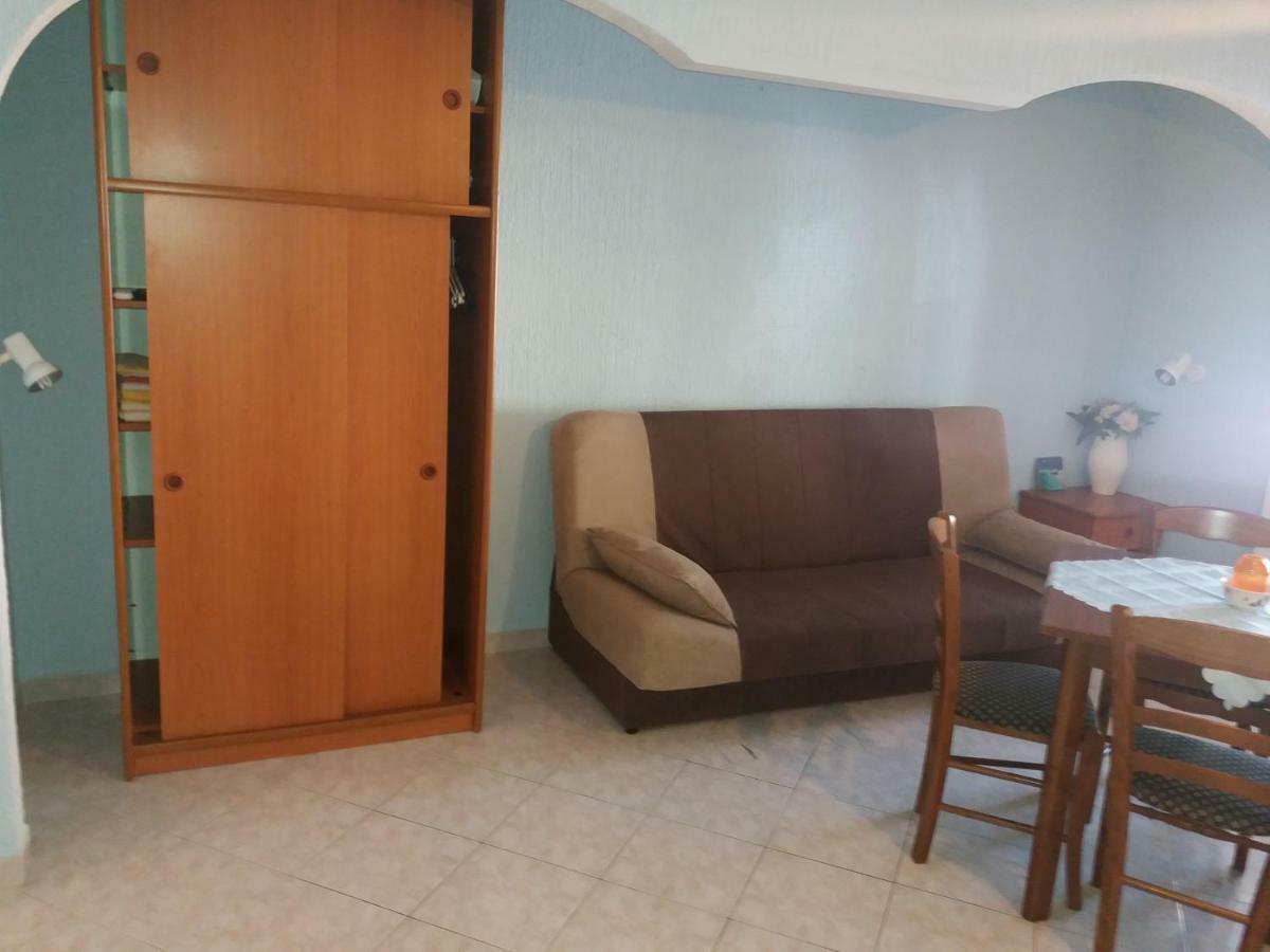 Apartmani Nina Crikvenica Bagian luar foto